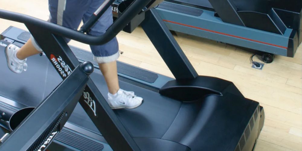 What are the characteristics of the material of the treadmill belt?