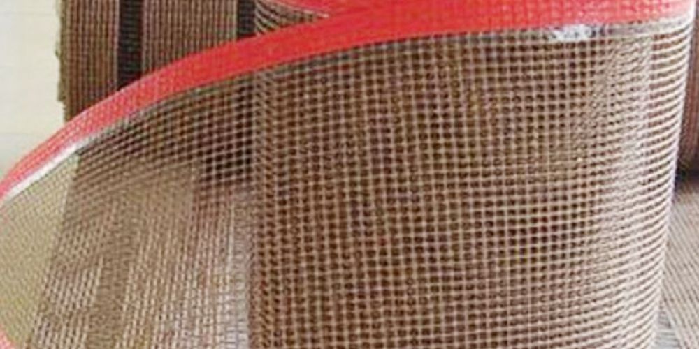 What types and features do Teflon mesh conveyor belts have